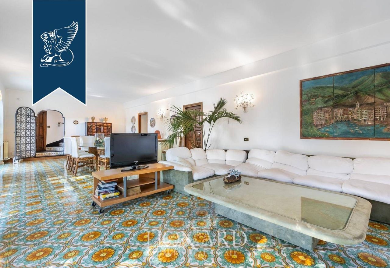 Вилла в Генуе, Италия, 500 м² - фото 14