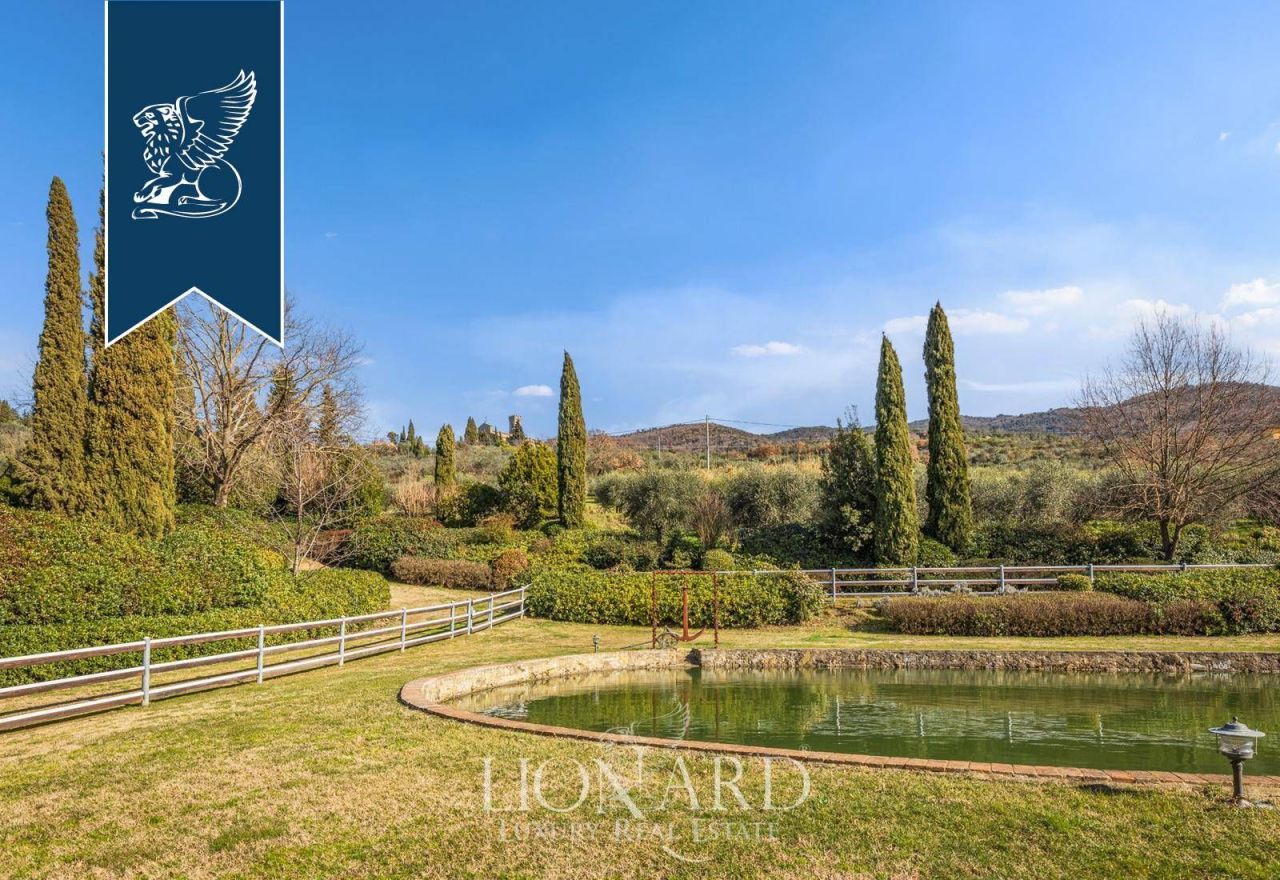 Вилла в Ареццо, Италия, 1 000 м² - фото 16