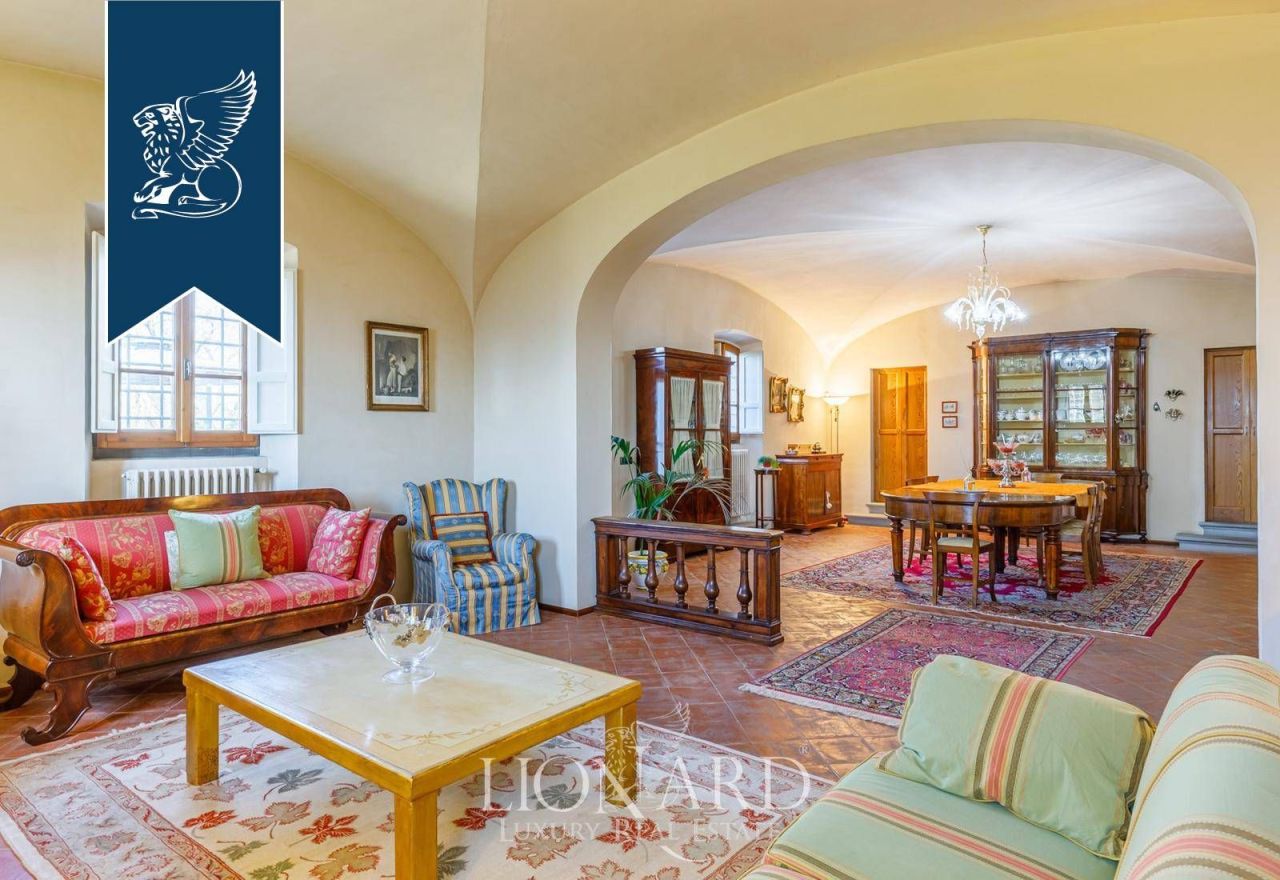 Вилла в Ареццо, Италия, 860 м² - фото 17