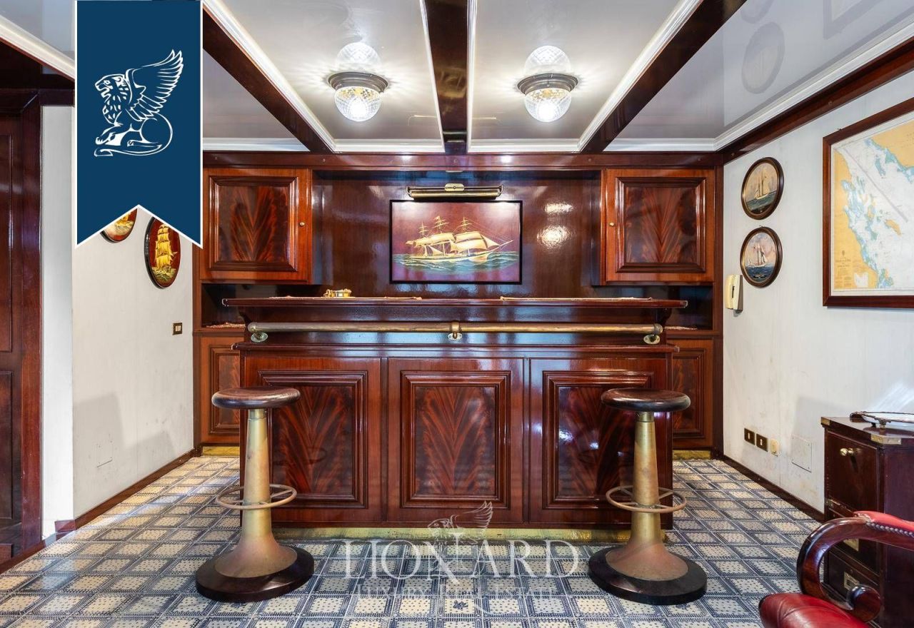 Вилла в Генуе, Италия, 500 м² - фото 18