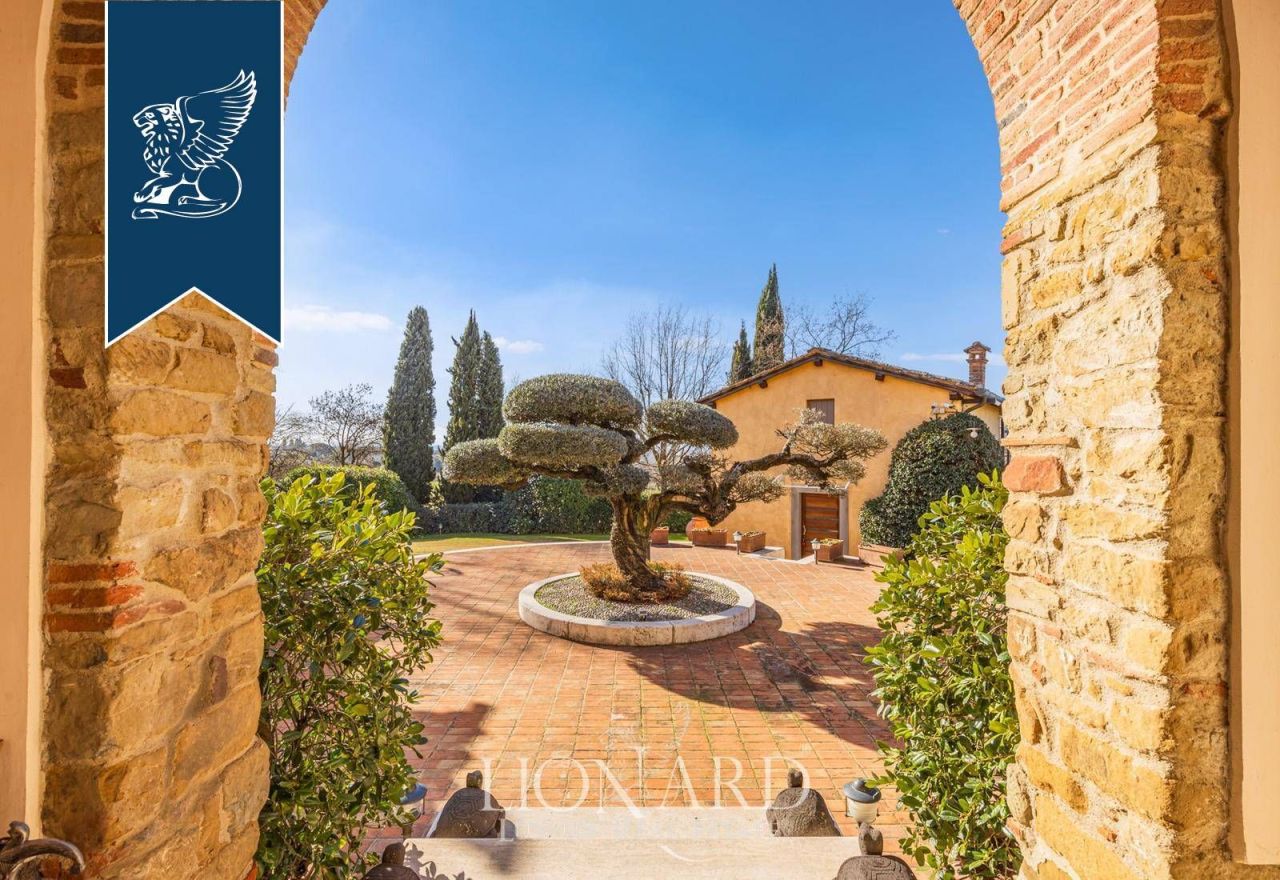 Вилла в Ареццо, Италия, 1 000 м² - фото 19