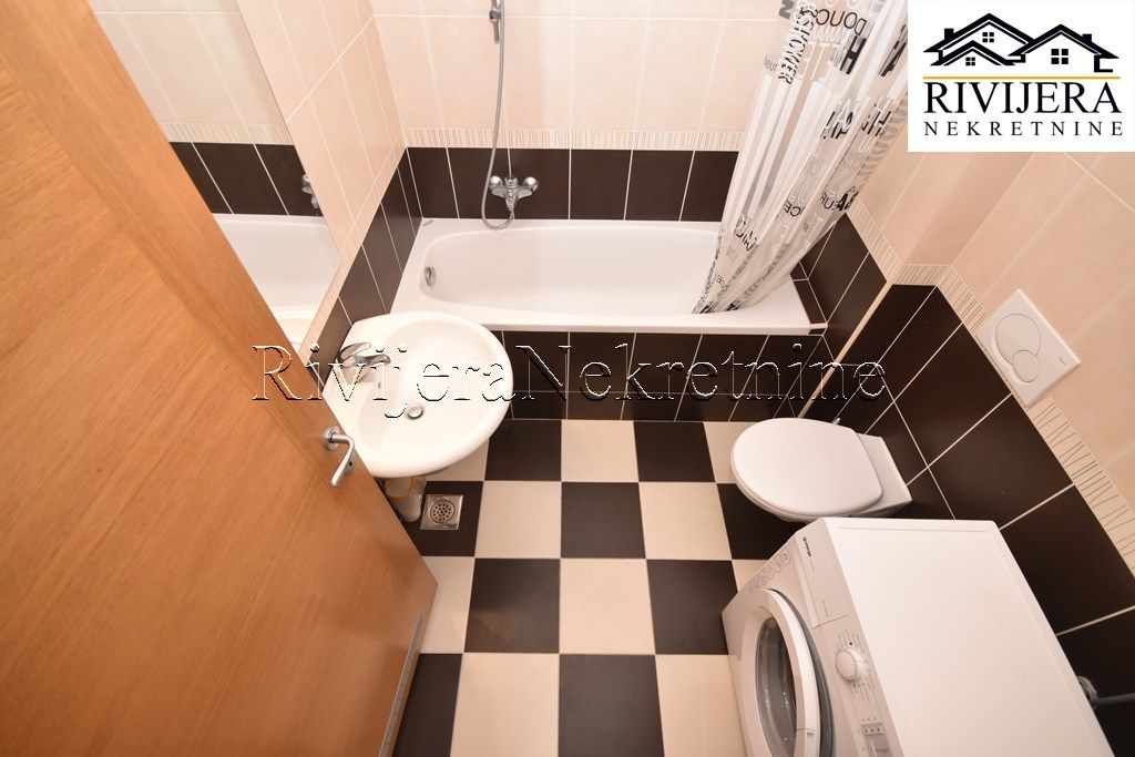 Квартира в Херцег-Нови, Черногория, 47 м² - фото 11