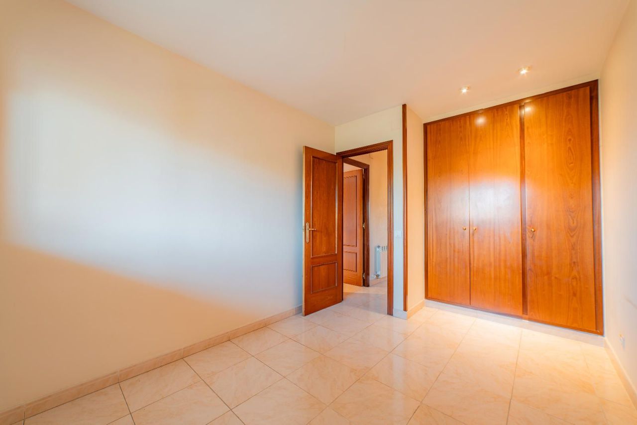 Дом в Премия-де-Мар, Испания, 290 м² - фото 9