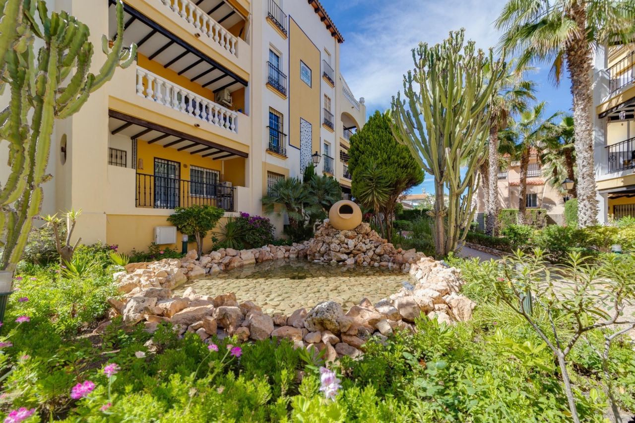 Квартира в Торревьехе, Испания, 60 м² - фото 18