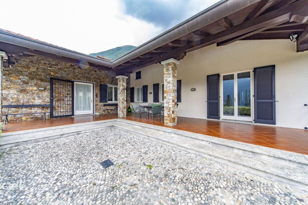 Вилла у озера Комо, Италия, 250 м² - фото 6
