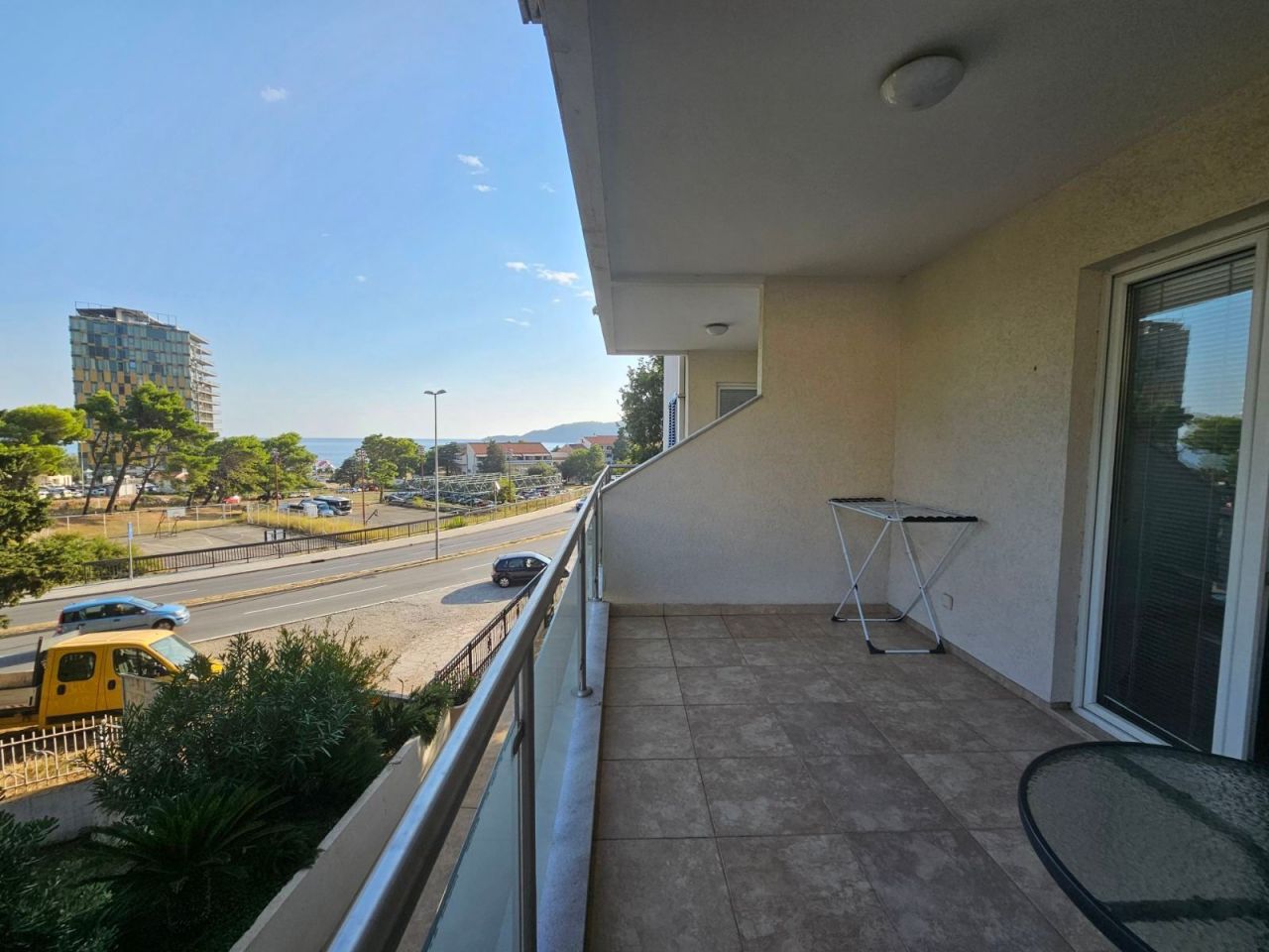 Апартаменты в Бечичи, Черногория, 90 м² - фото 1