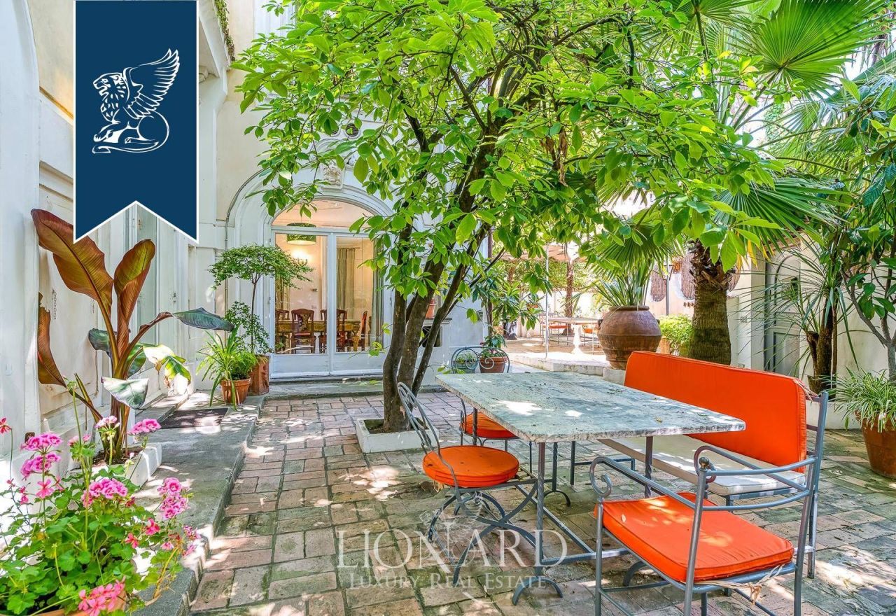 Вилла в Риме, Италия, 299 м² - фото 10