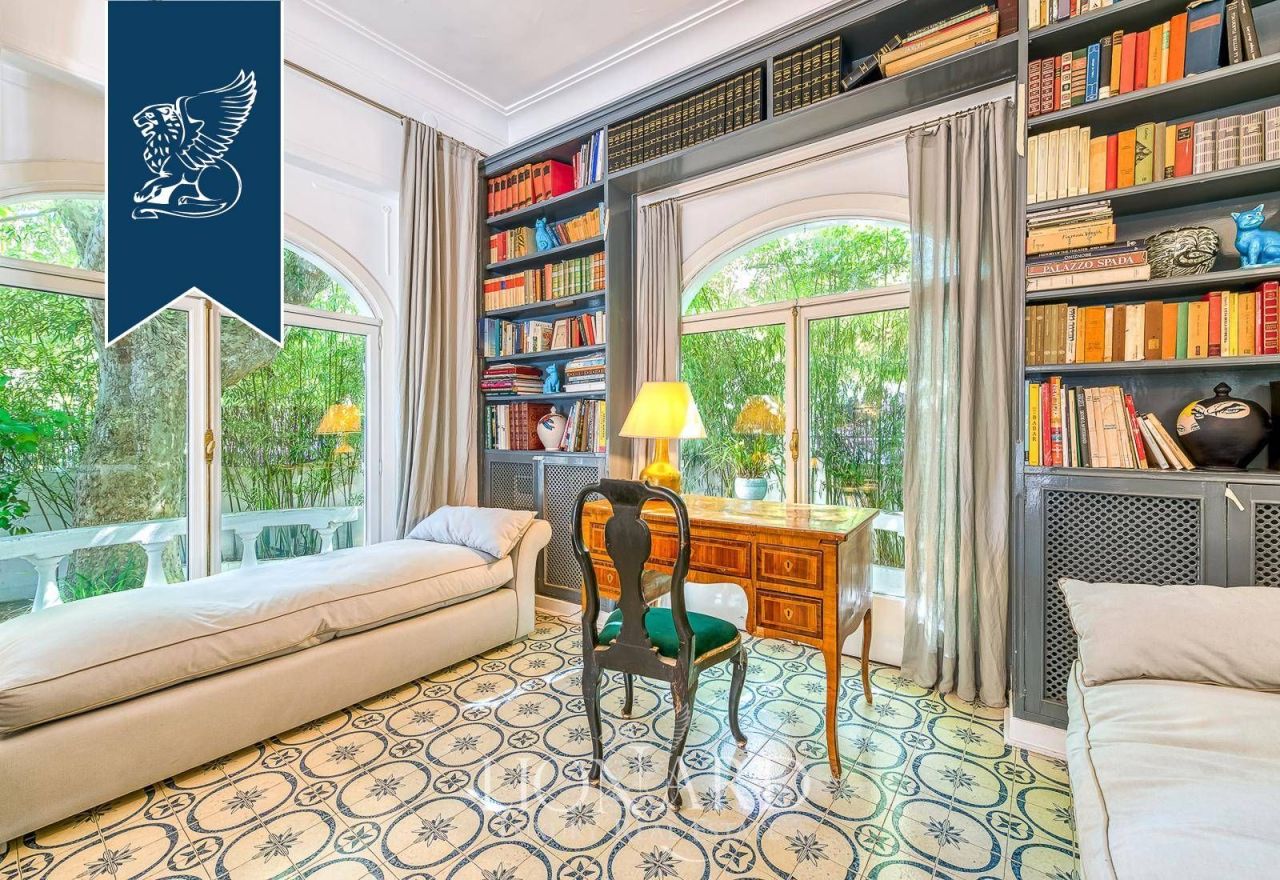 Вилла в Риме, Италия, 299 м² - фото 13