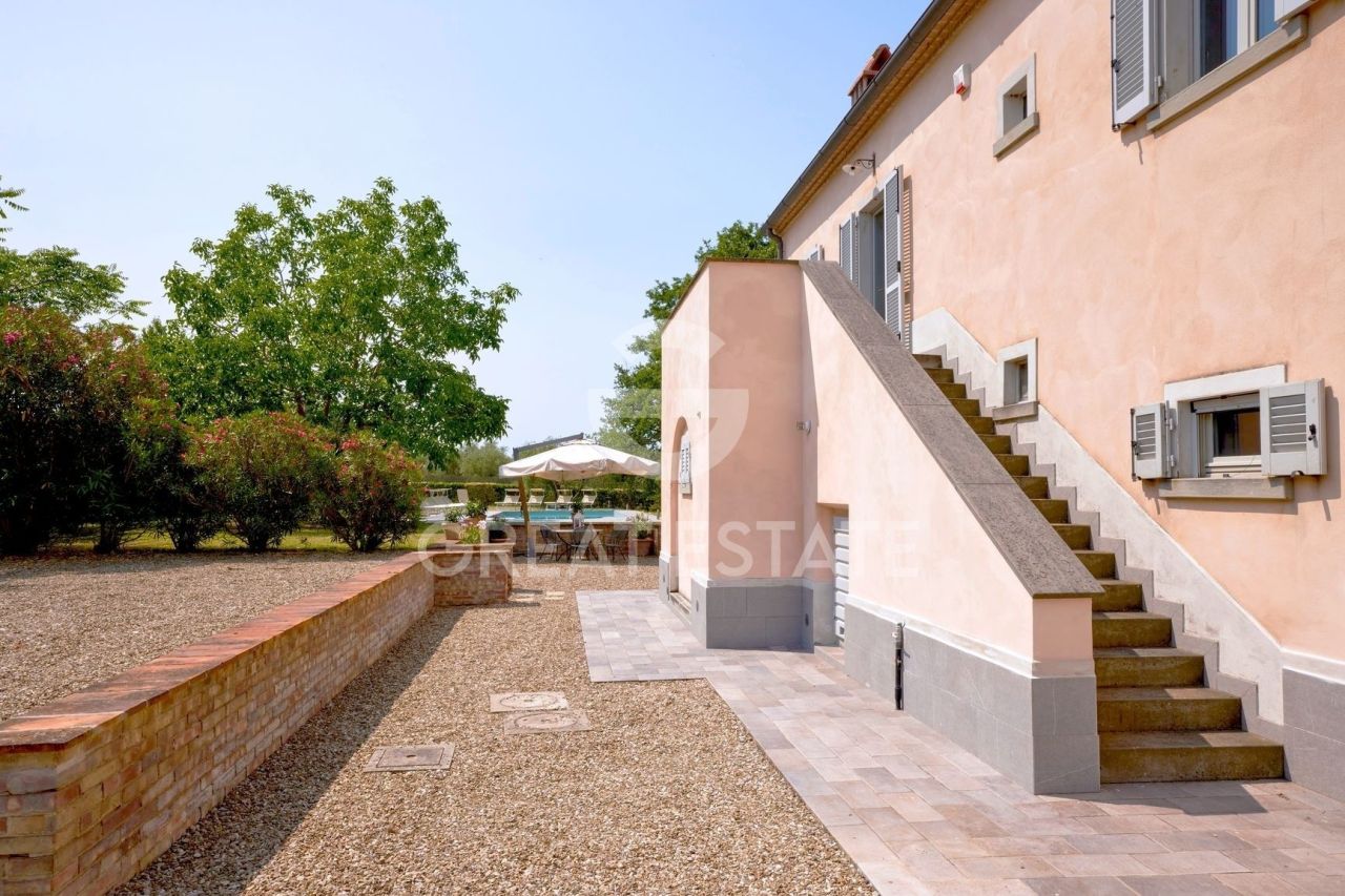 Дом в Кортоне, Италия, 198 м² - фото 3