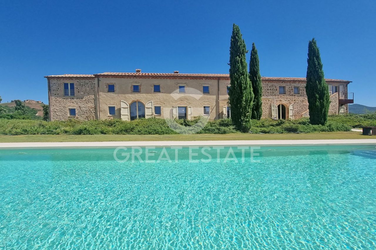 Дом в Вольтерре, Италия, 875 м² - фото 3