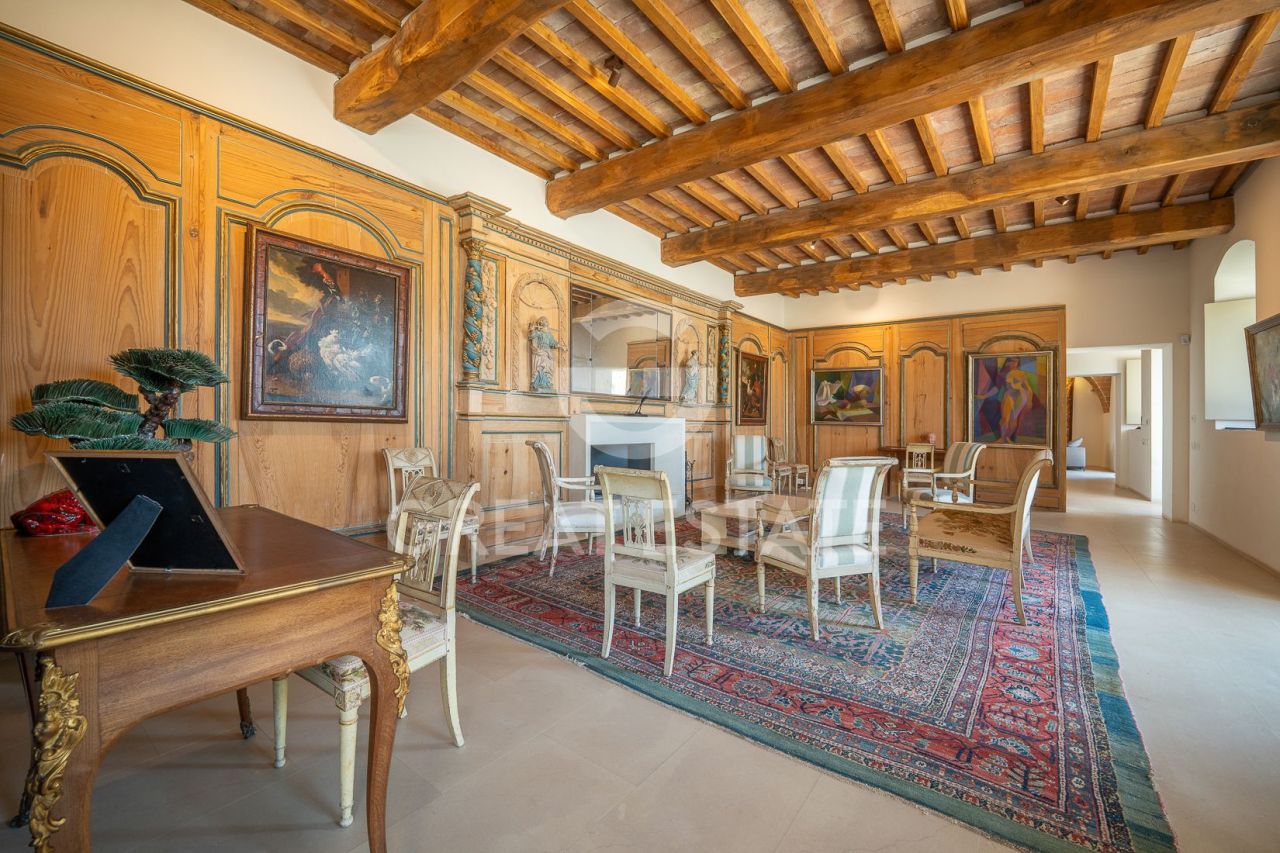 Дом в Вольтерре, Италия, 875 м² - фото 8