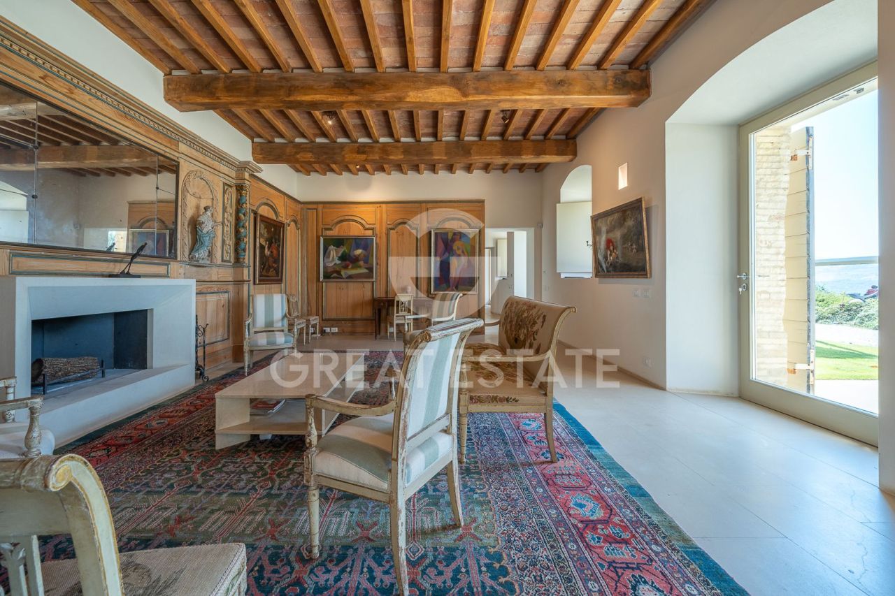 Дом в Вольтерре, Италия, 875 м² - фото 11