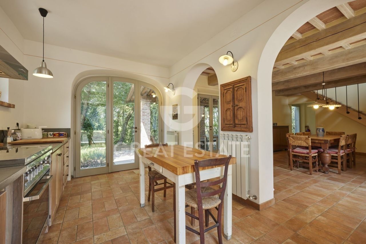 Дом в Кортоне, Италия, 198 м² - фото 13