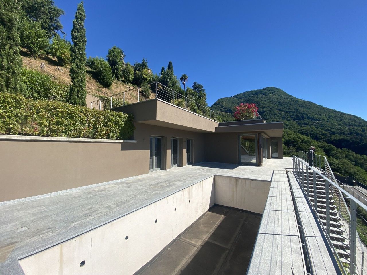 Вилла у озера Комо, Италия, 380 м² - фото 6