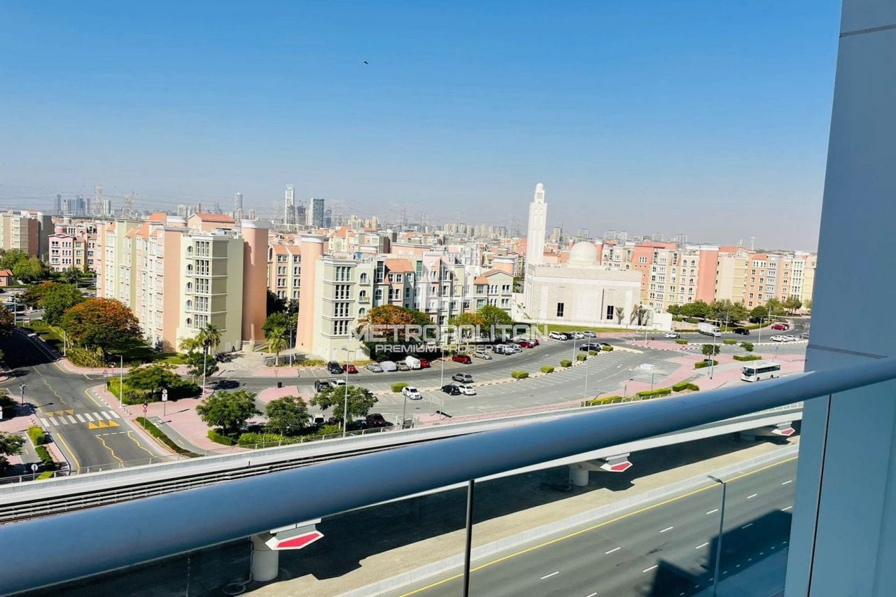 Апартаменты в Дубае, ОАЭ, 64 м² - фото 1