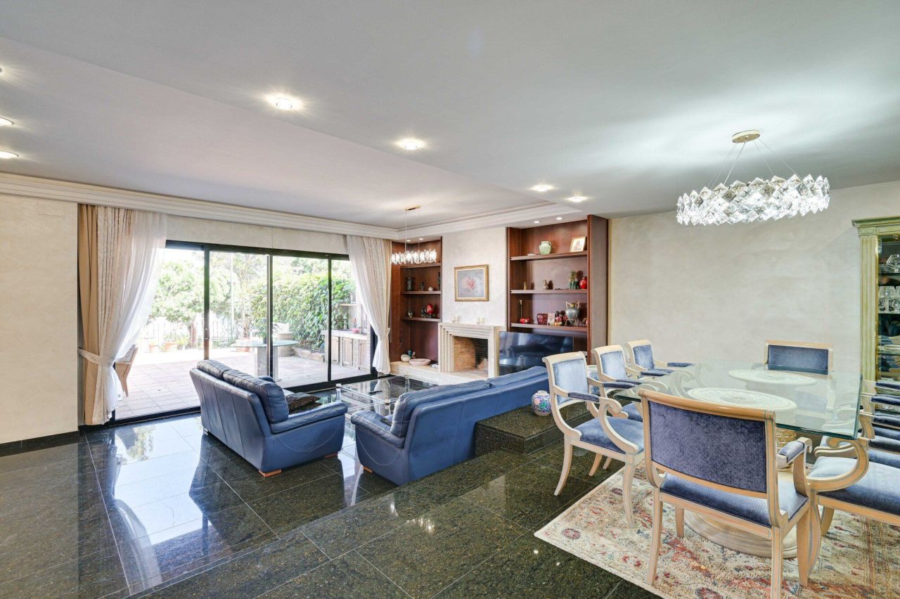 Таунхаус на Коста-Брава, Испания, 374 м² - фото 4