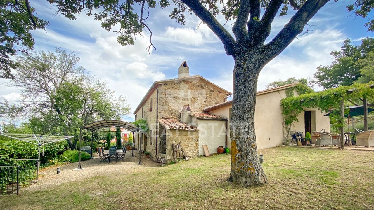 Дом Castiglione d'Orcia, Италия, 195.6 м² - фото 2