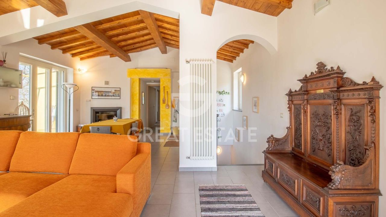 Вилла в Фабро, Италия, 214 м² - фото 12