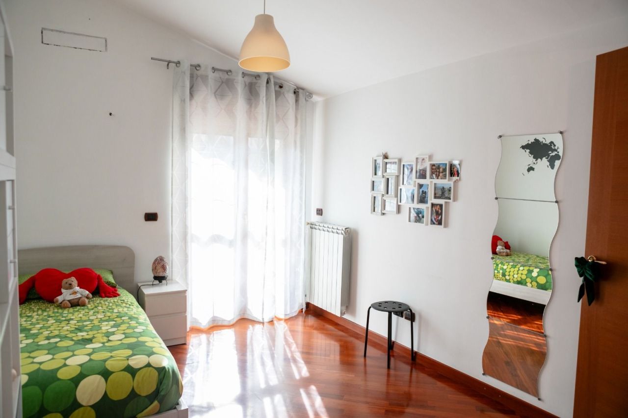 Квартира в Орсомарсо, Италия, 230 м² - фото 12