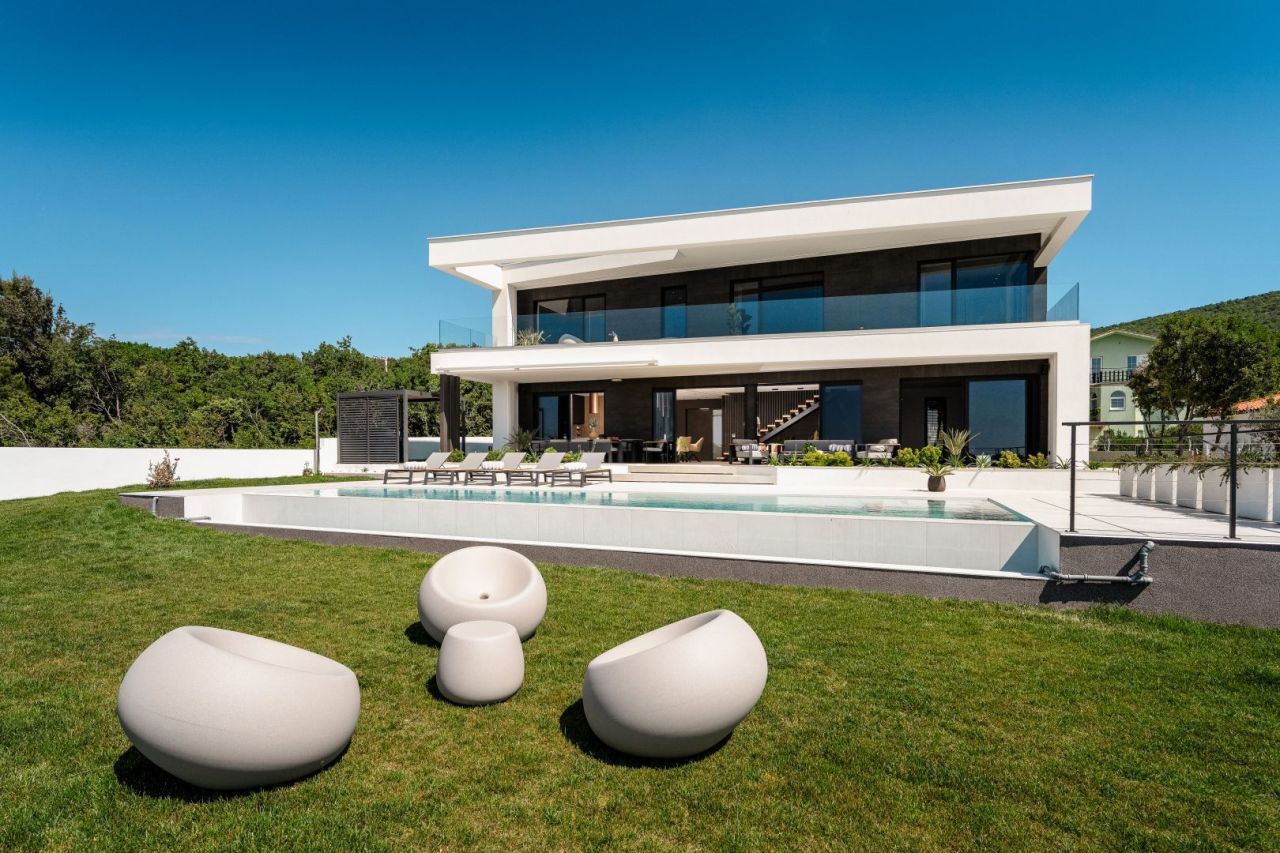 Вилла в Лабине, Хорватия, 280 м² - фото 1