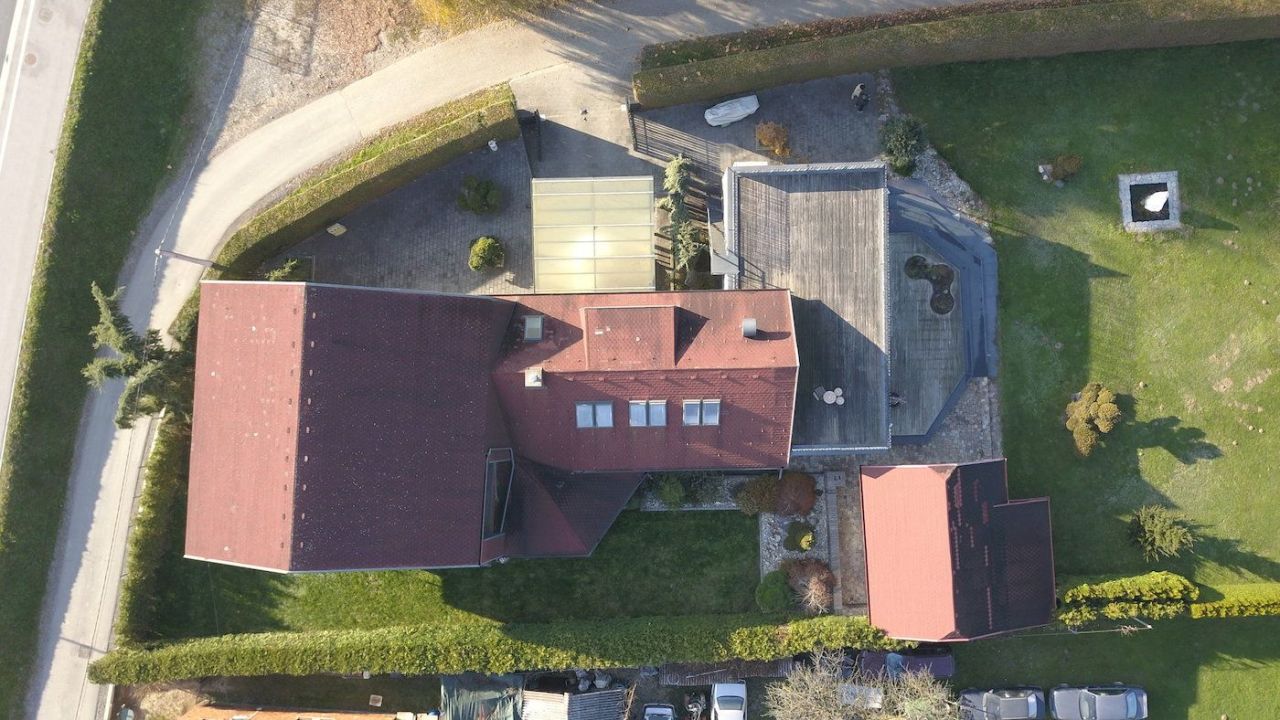 Дом Тишина, Словения, 525 м² - фото 1