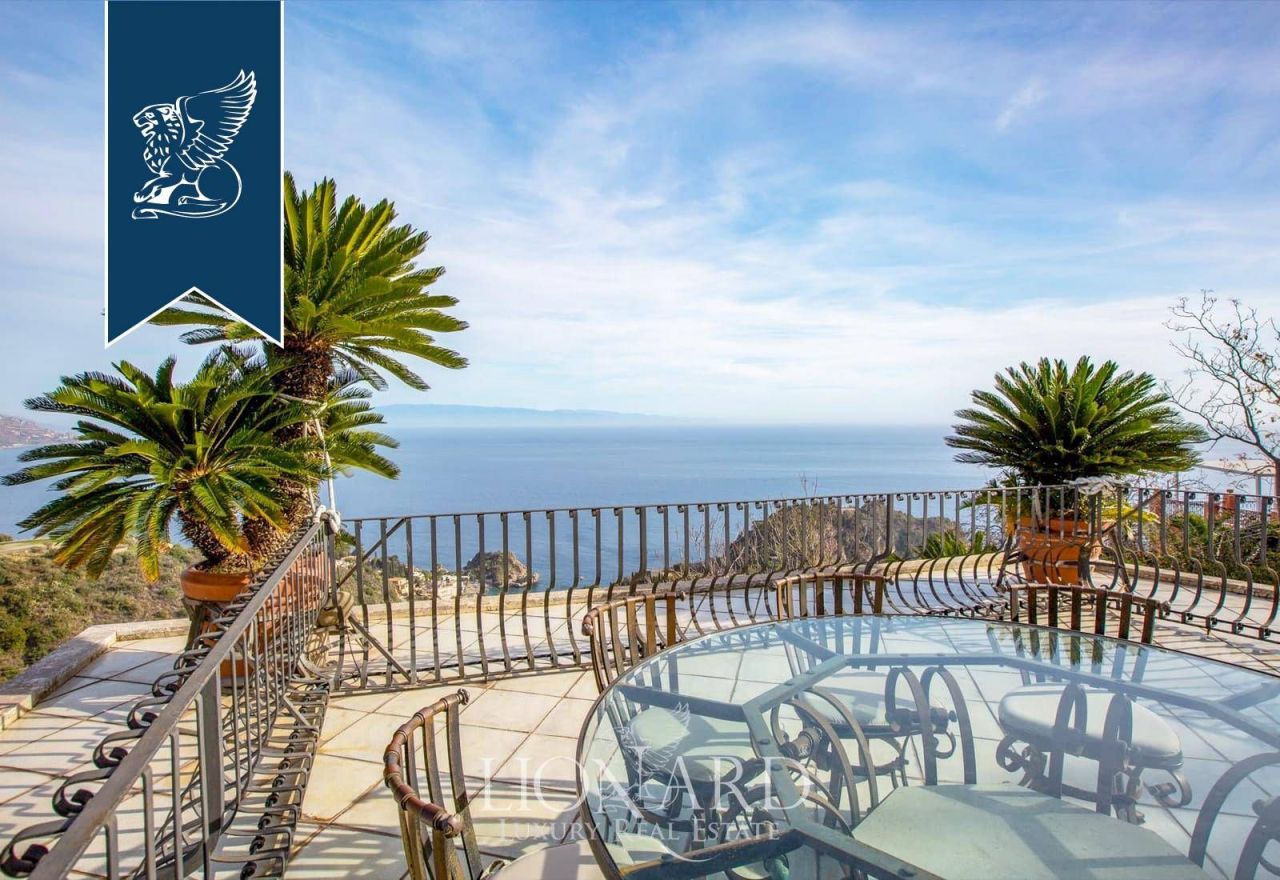 Дом в Таормине, Италия, 200 м² - фото 2