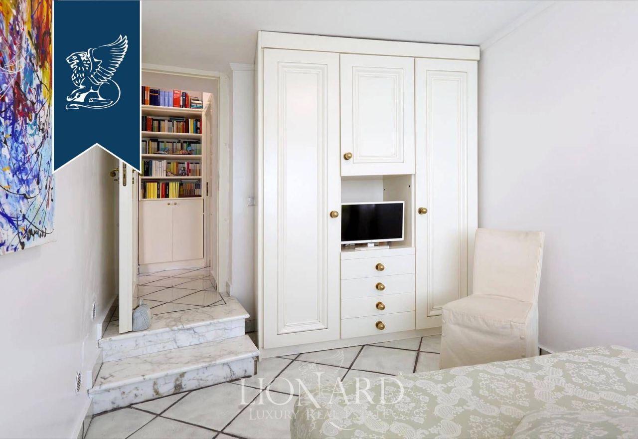 Дом в Таормине, Италия, 200 м² - фото 18