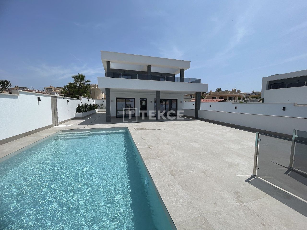 Вилла в Рохалесе, Испания, 280 м² - фото 2