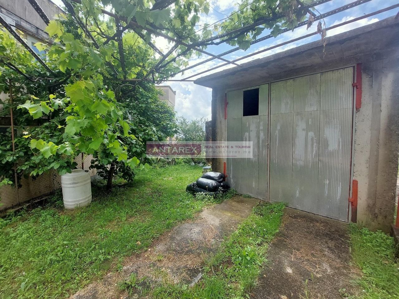 Земля в Биеле, Черногория, 335 м² - фото 4