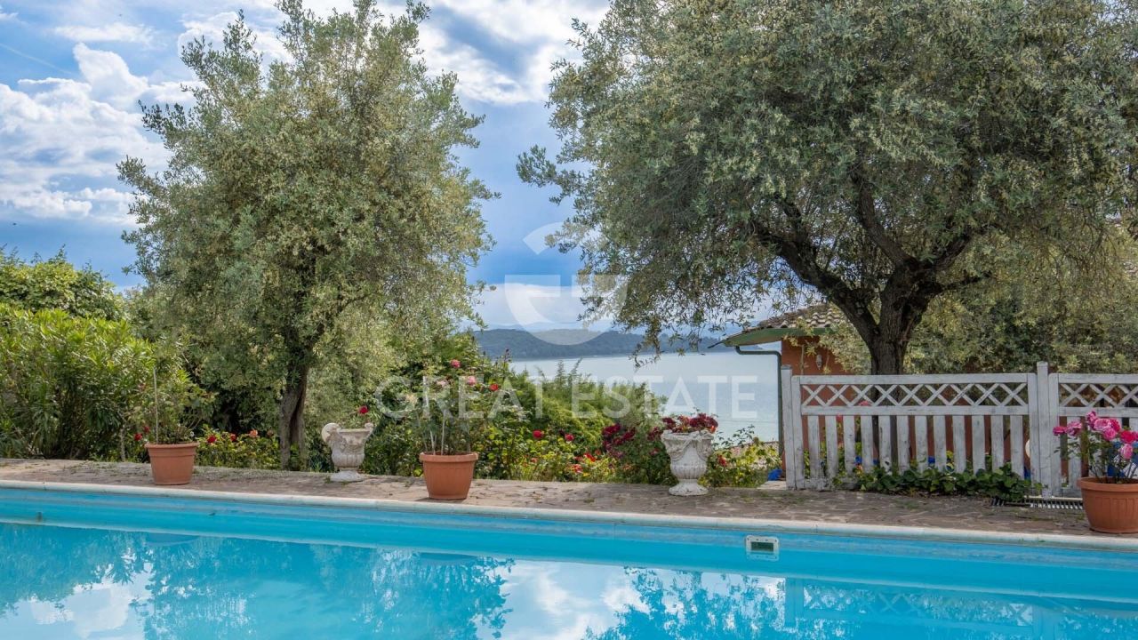 Вилла в Маджоне, Италия, 364.2 м² - фото 18