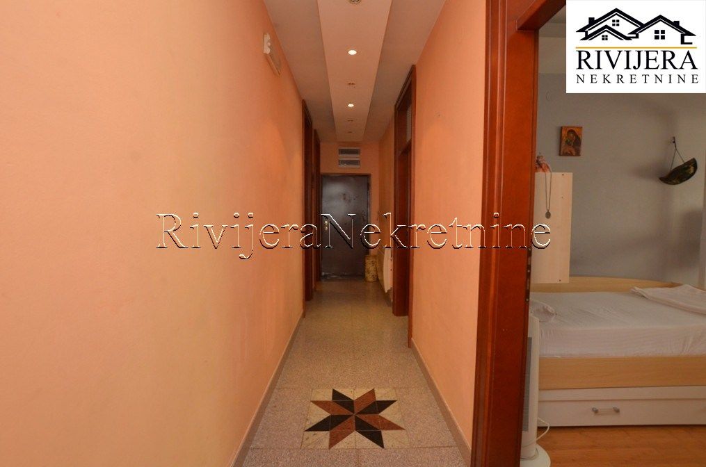 Квартира в Херцег-Нови, Черногория, 77 м² - фото 9