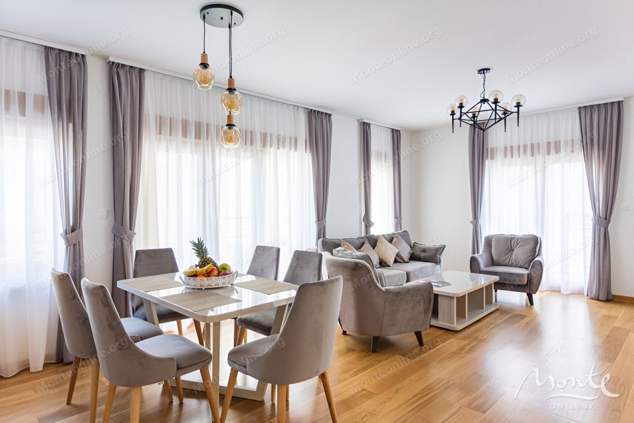 Квартира в Будве, Черногория, 74 м² - фото 1