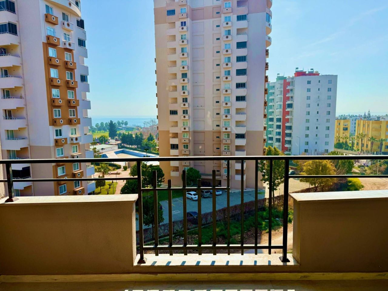 Квартира в Мерсине, Турция, 67 м² - фото 1