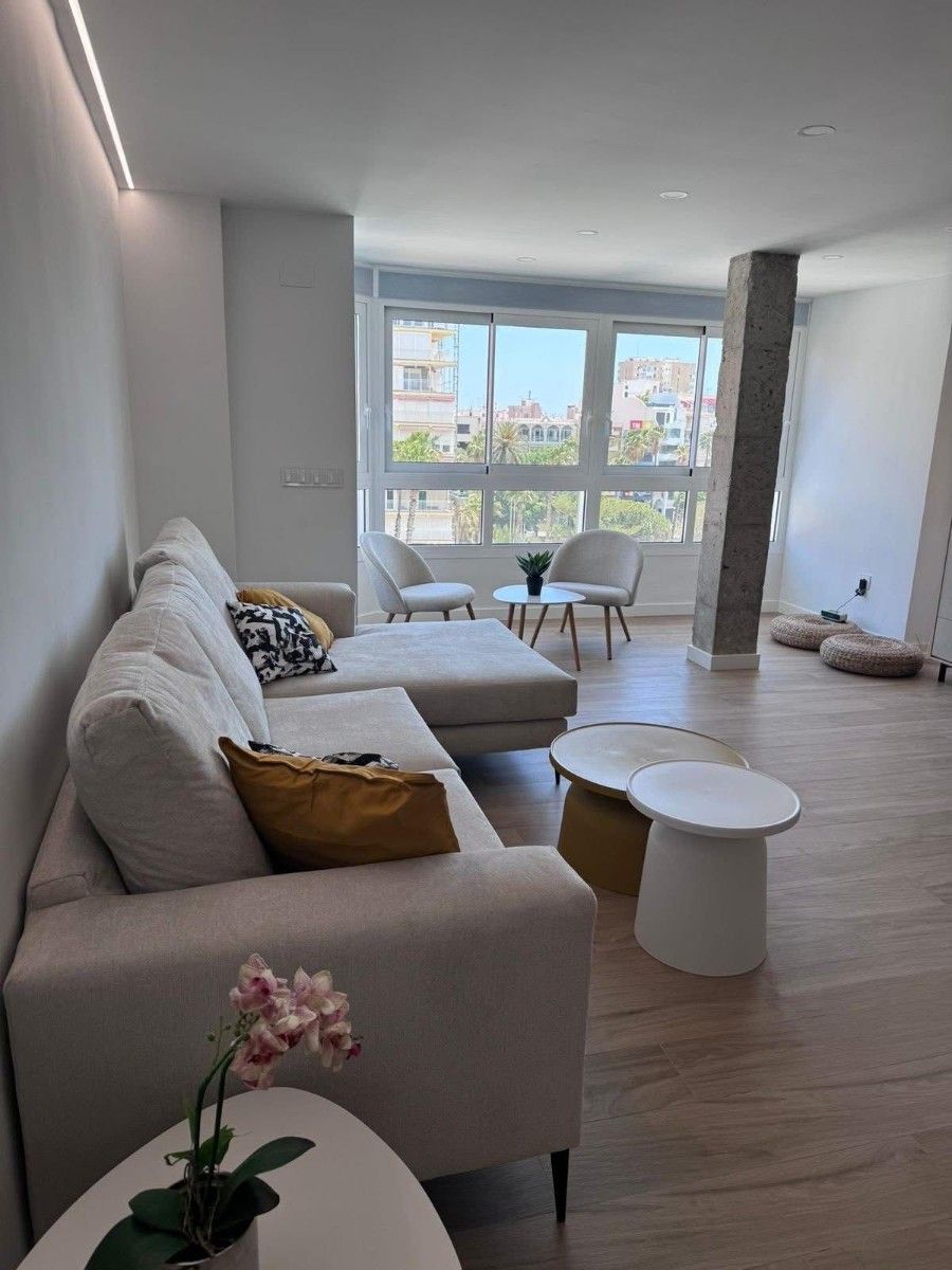 Апартаменты в Торревьехе, Испания, 110 м² - фото 1