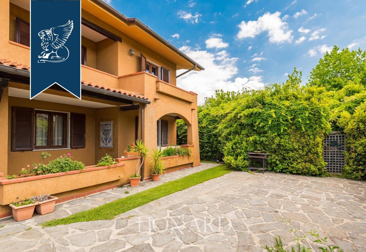 Вилла в Форте деи Марми, Италия, 380 м² - фото 4