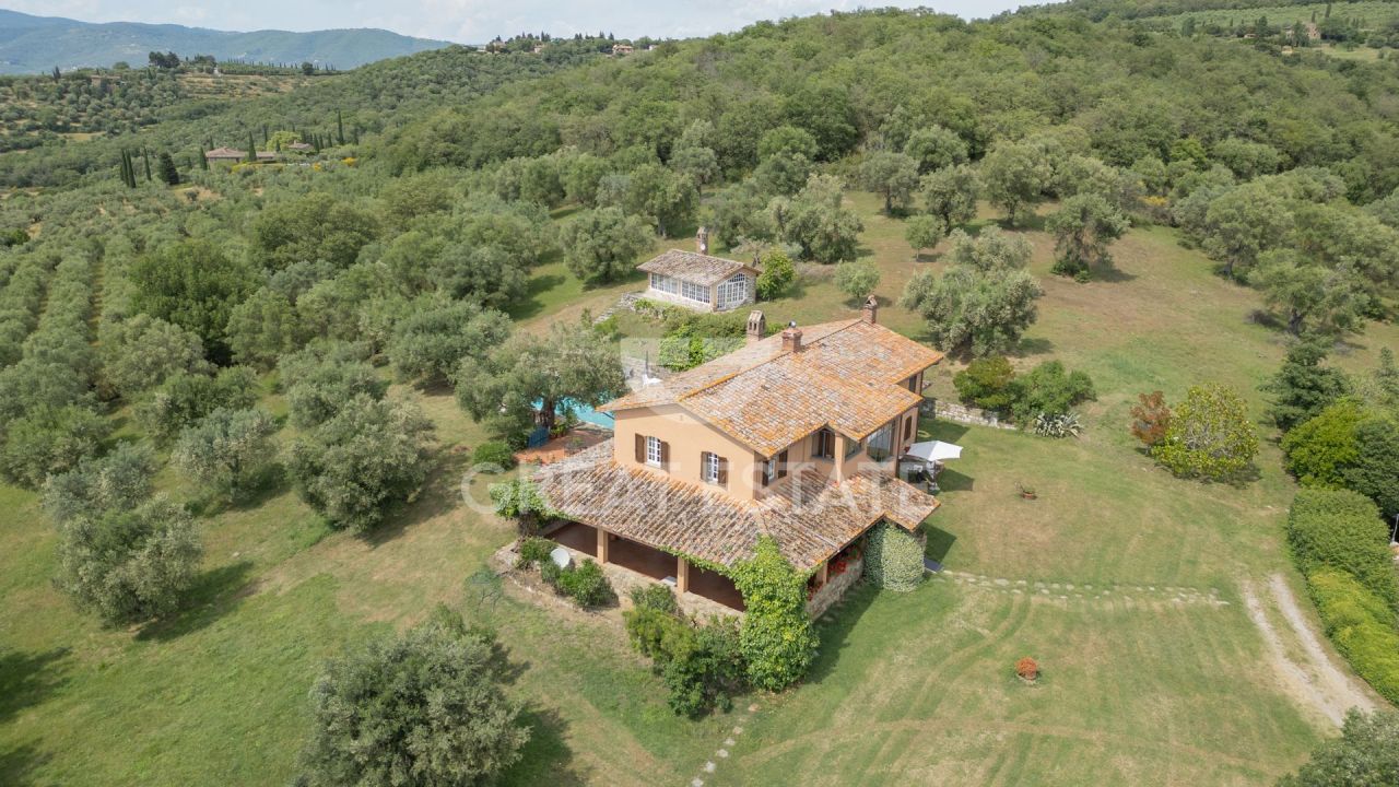 Дом в Маджоне, Италия, 438.15 м² - фото 8