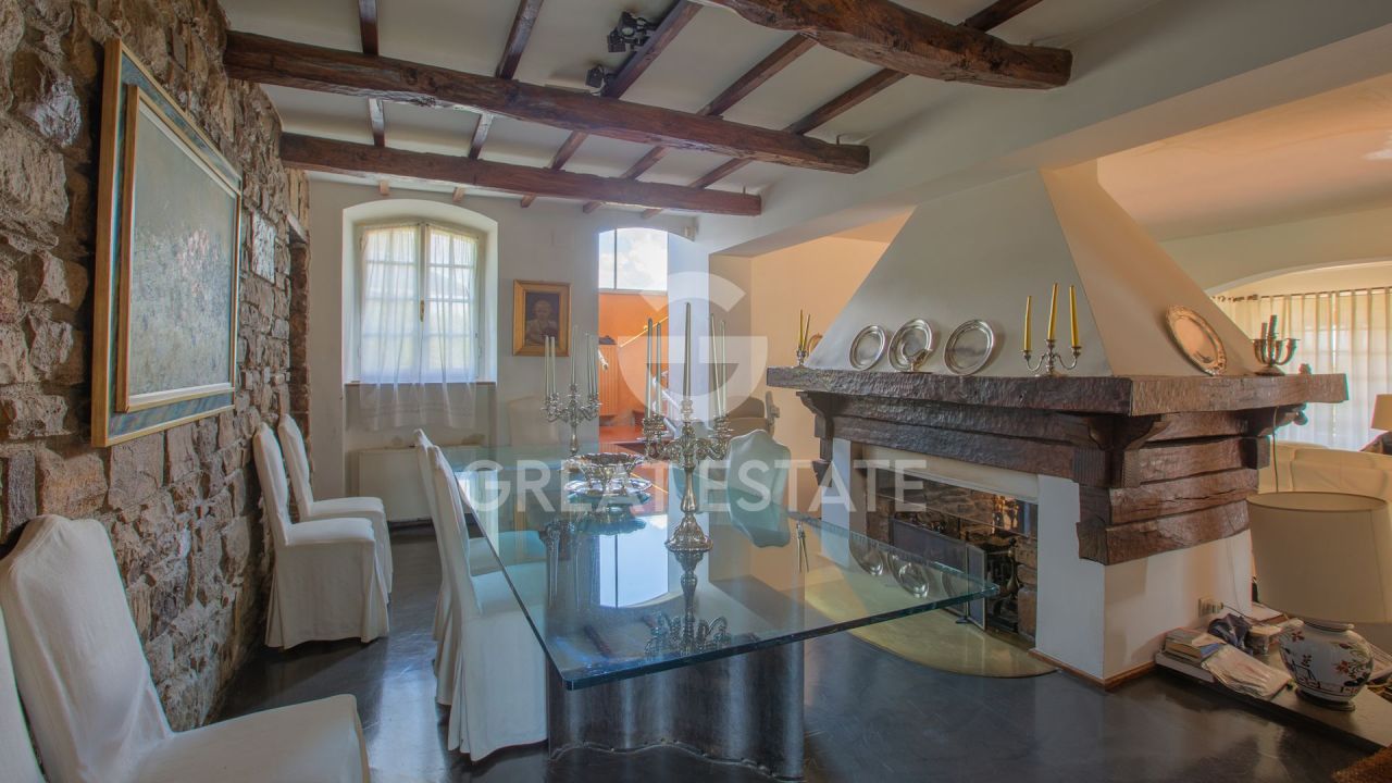 Дом в Маджоне, Италия, 438.15 м² - фото 13