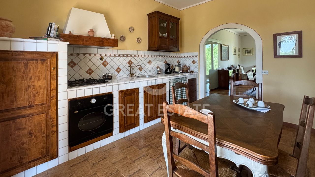 Вилла в Кьюси, Италия, 418.95 м² - фото 16