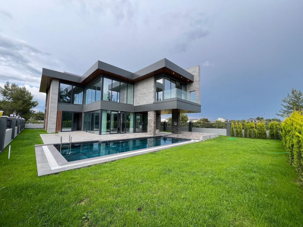 Вилла в Анталии, Турция, 408 м² - фото 1