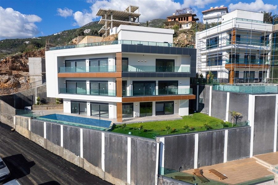 Вилла в Алании, Турция, 580 м² - фото 1