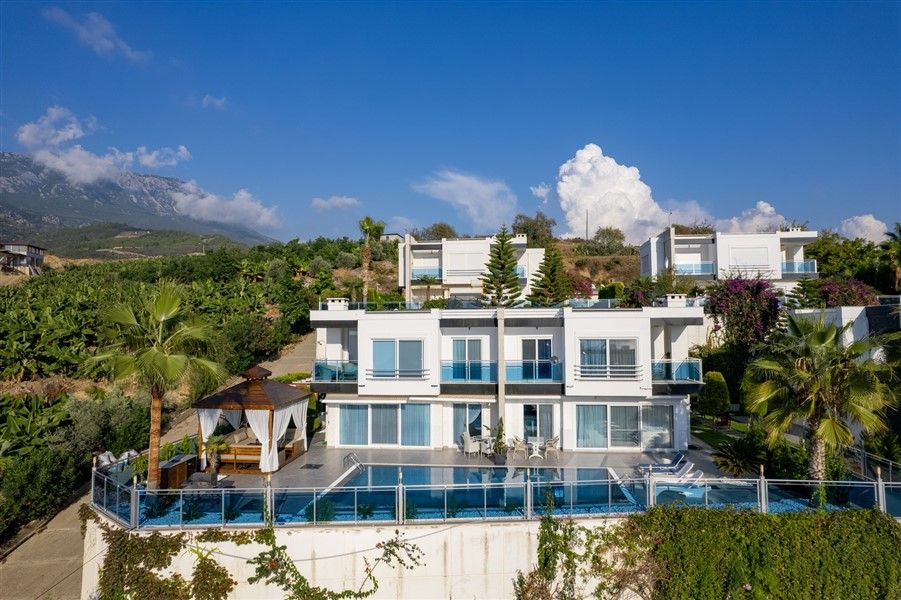 Вилла в Алании, Турция, 390 м² - фото 1