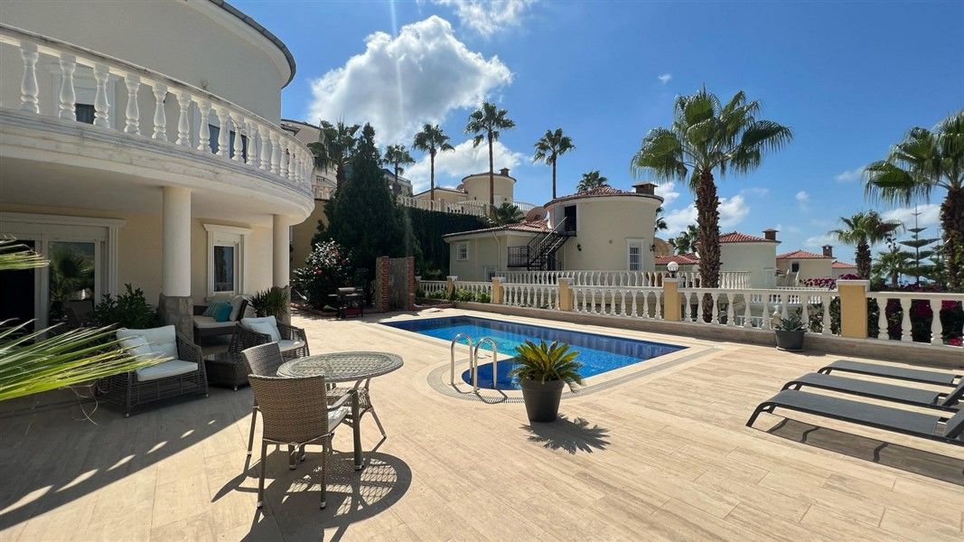 Вилла в Алании, Турция, 250 м² - фото 2