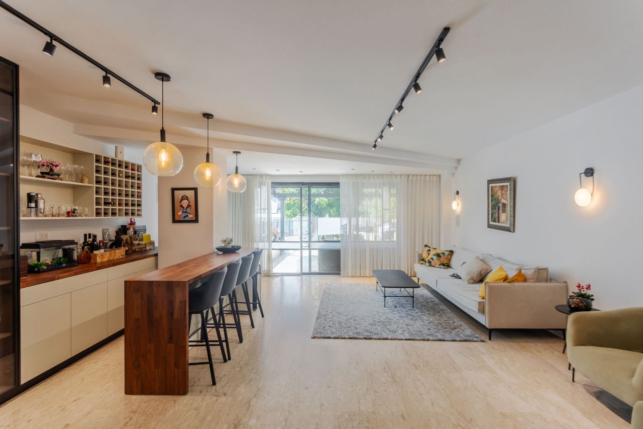 Коттедж в Ришон-ле-Ционе, Израиль, 280 м² - фото 1