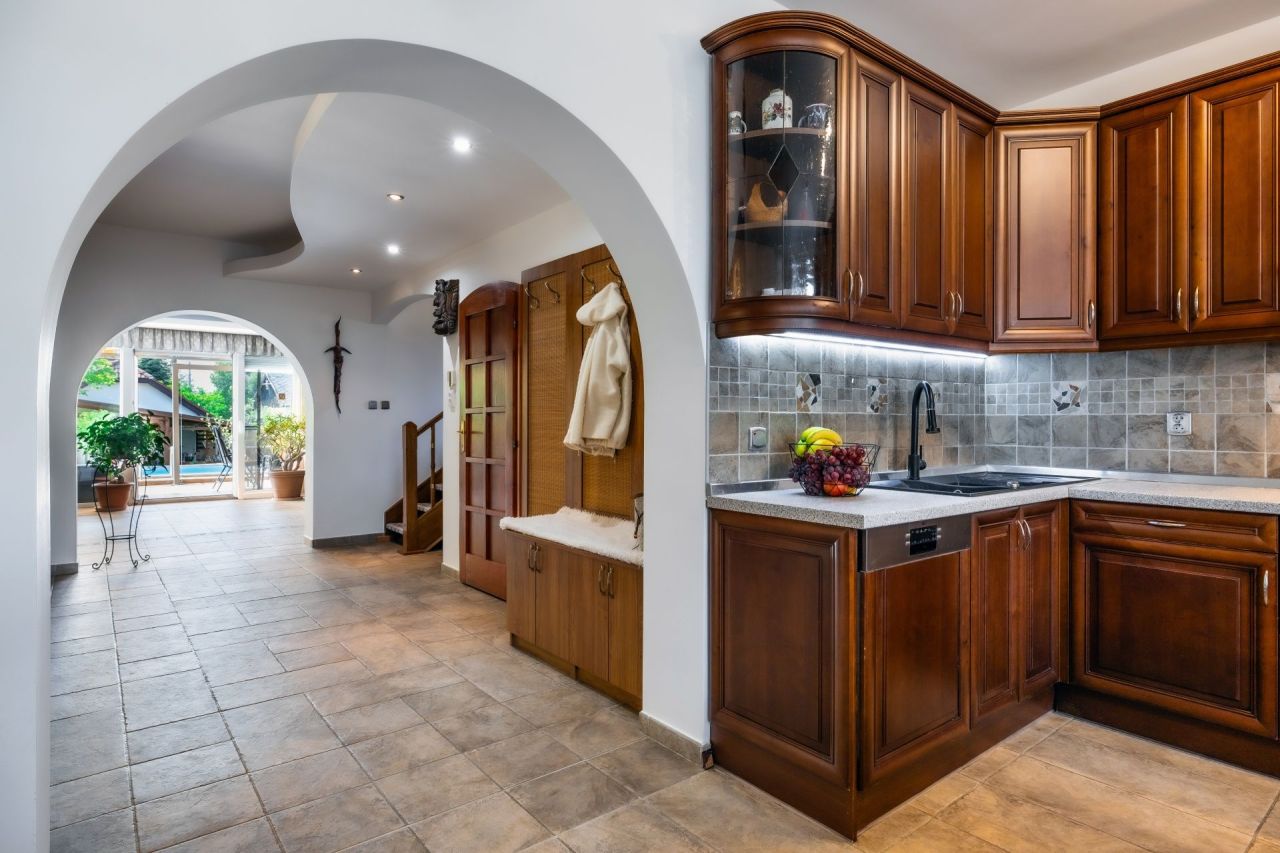 Дом в Будапеште, Венгрия, 240 м² - фото 17