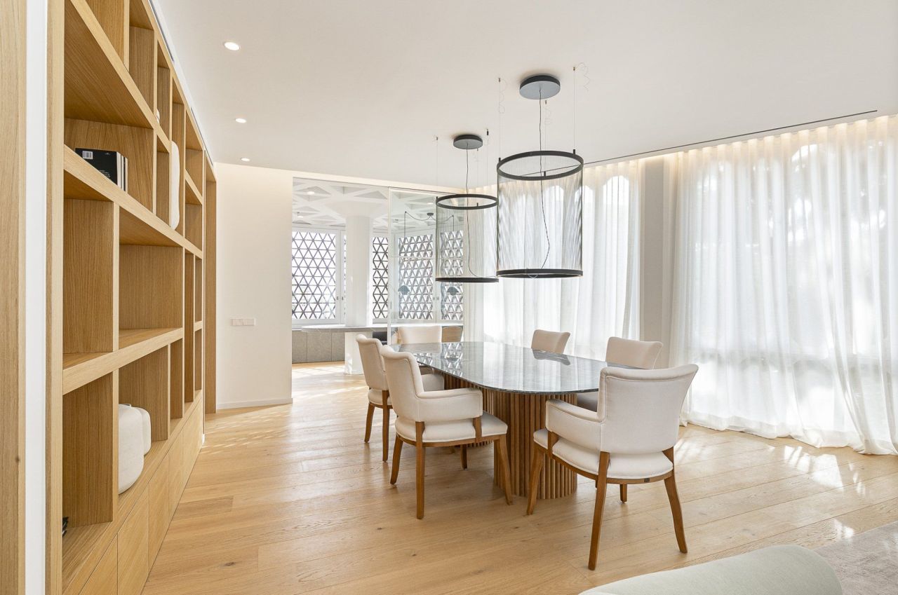 Квартира в Барселоне, Испания, 273 м² - фото 9