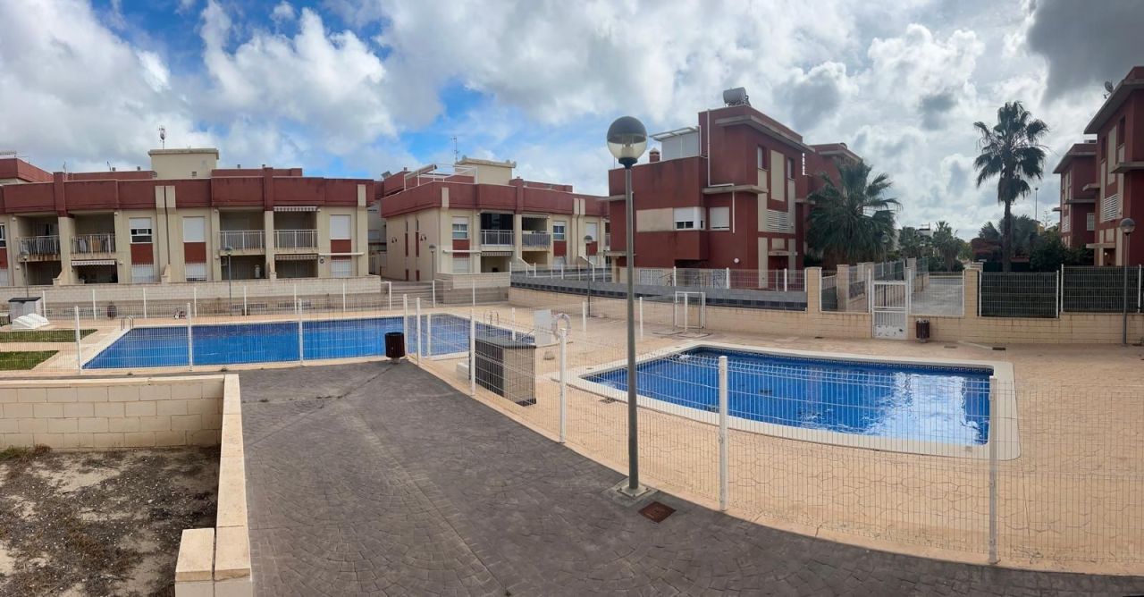 Апартаменты в Ориуэла Коста, Испания, 69 м² - фото 1