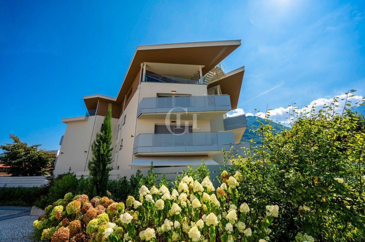 Пентхаус у озера Изео, Италия, 226 м² - фото 6