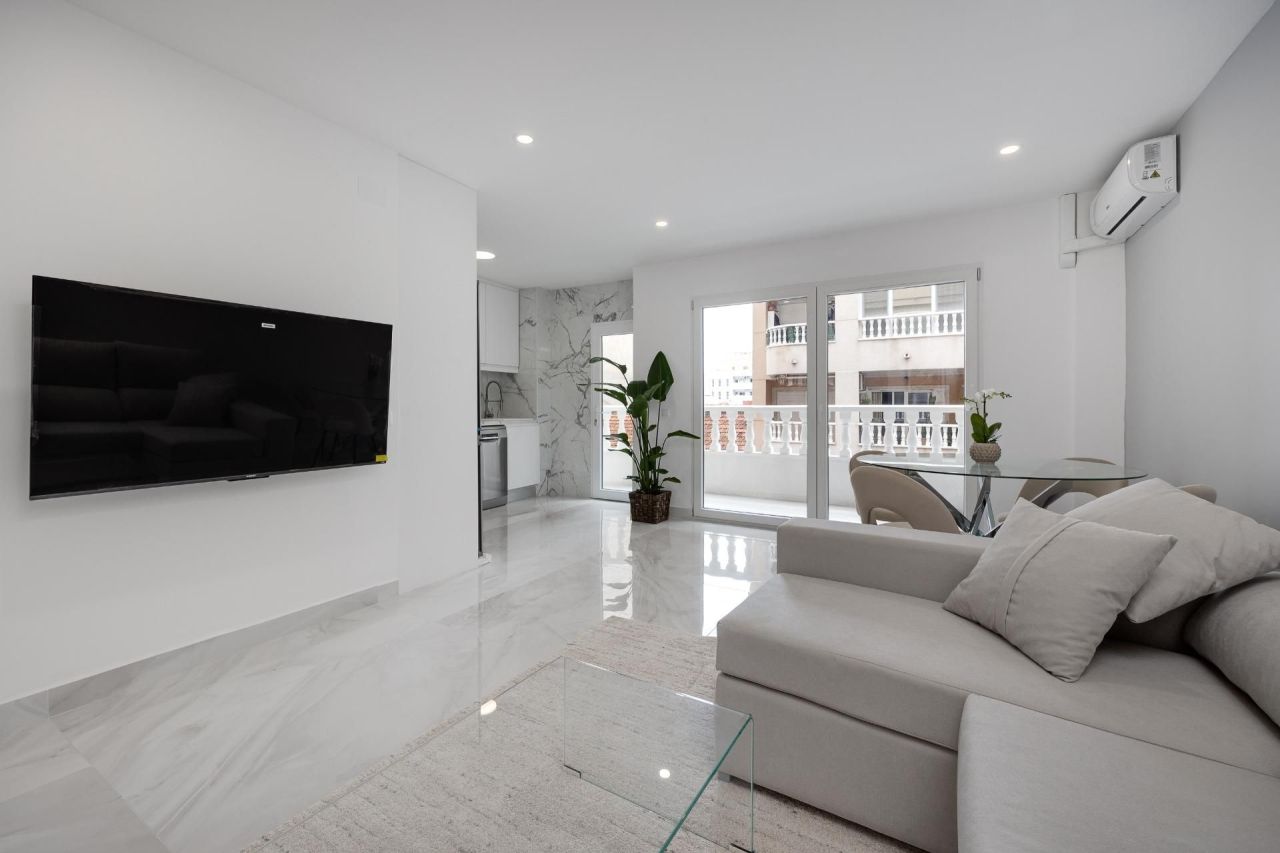 Квартира в Торревьехе, Испания, 90 м² - фото 2