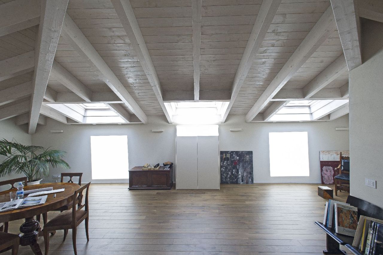 Вилла у озера Комо, Италия, 400 м² - фото 12