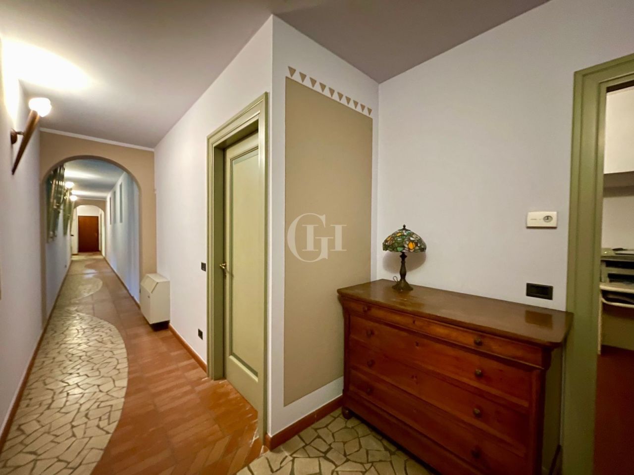 Вилла у озера Изео, Италия, 728 м² - фото 15